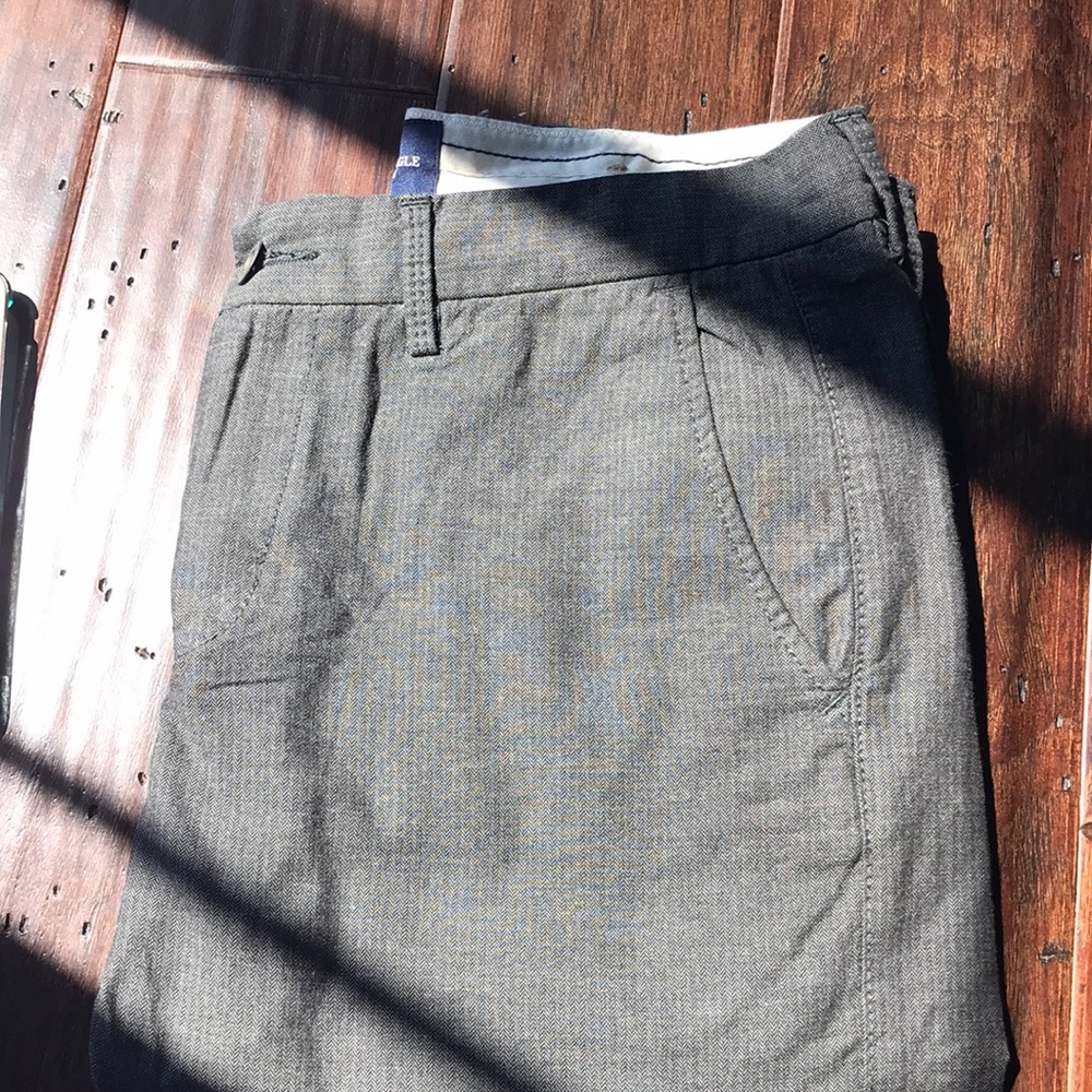 AEO slim straight dressy chinos 30/34